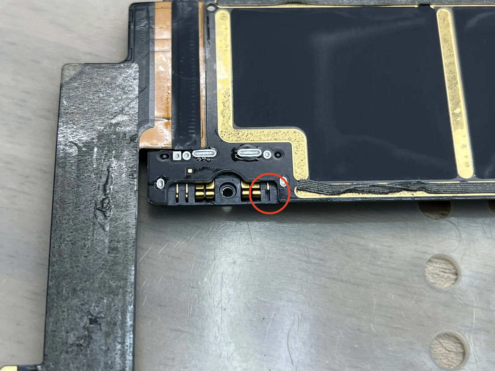 Snapped iPad Battery Connector — 1-Hour Fix for LA Repair Shops