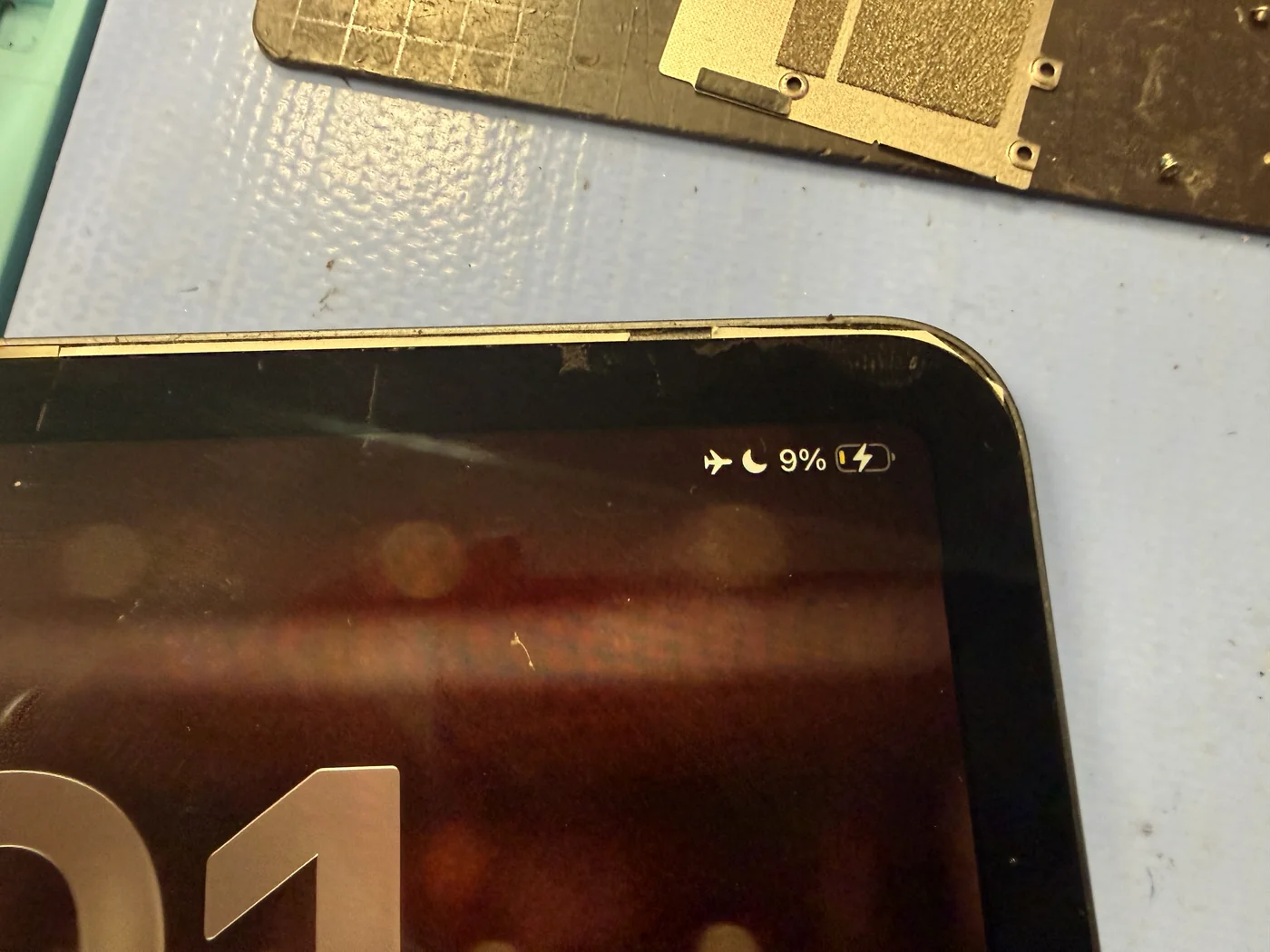 iPad Pro 12.9 3rd gen charging and booted normally after charging port replacement