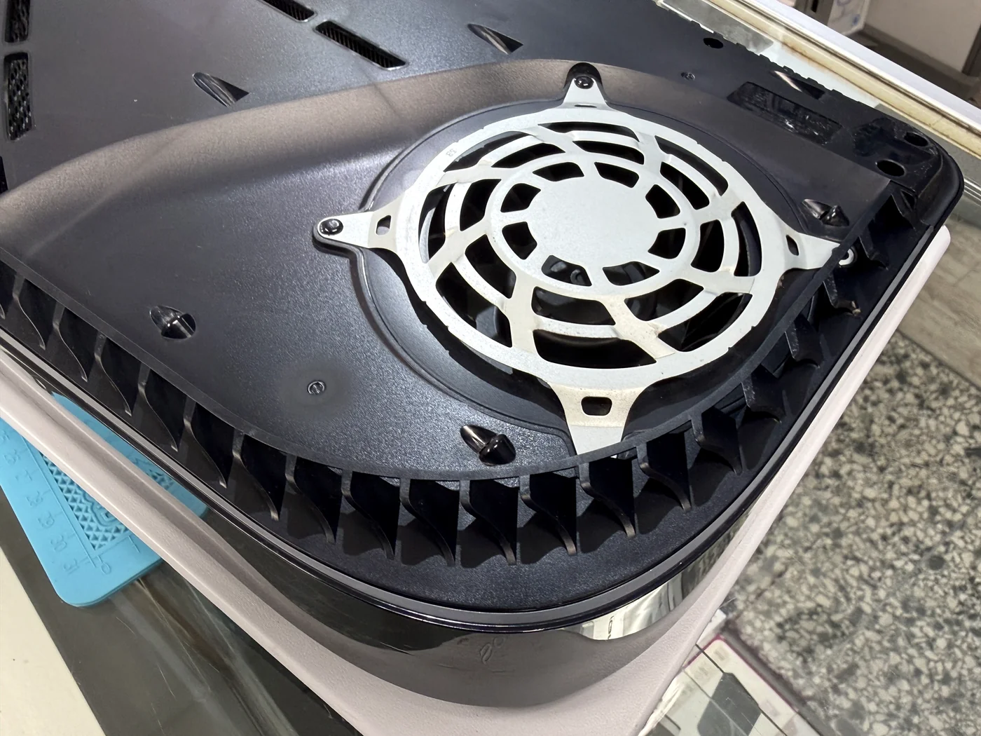PS5 fan grille and vents clean after service