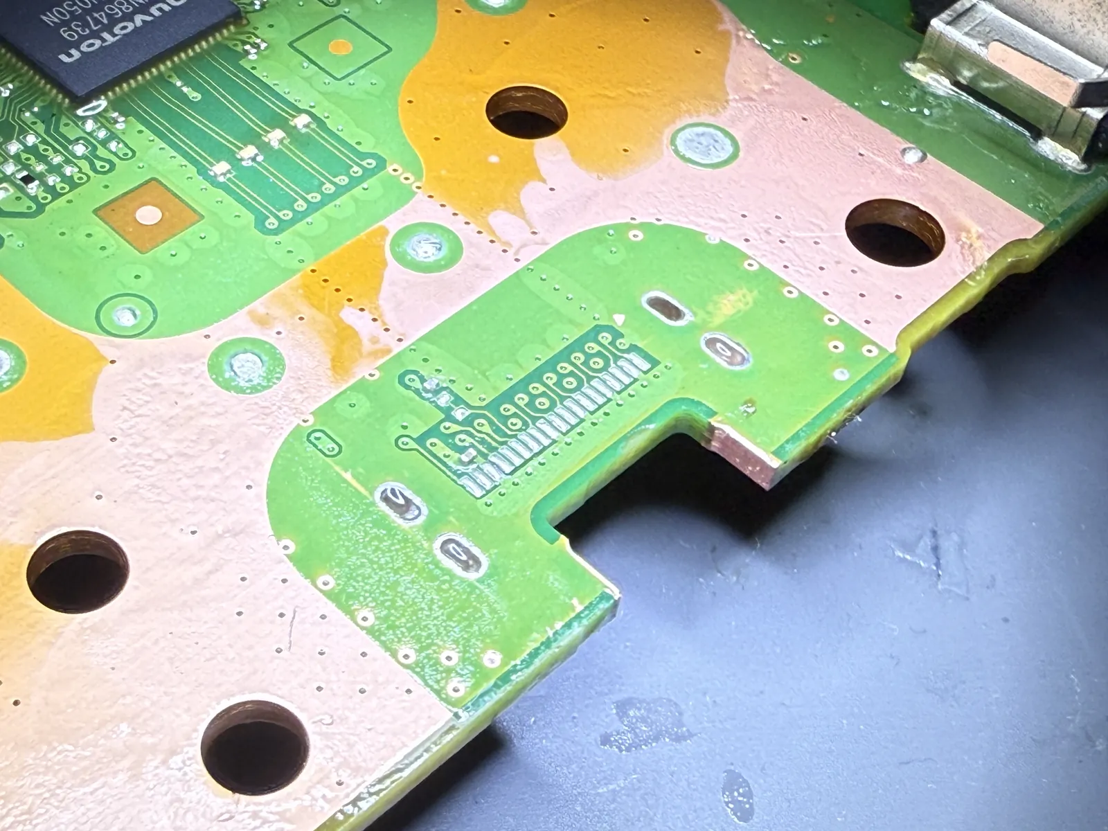 HDMI footprint on the PS5 board cleaned and tinned with fresh solder