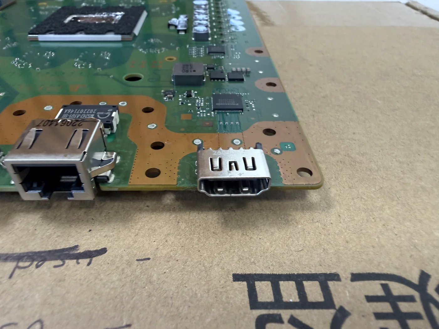 New HDMI port soldered onto the PS5 motherboard