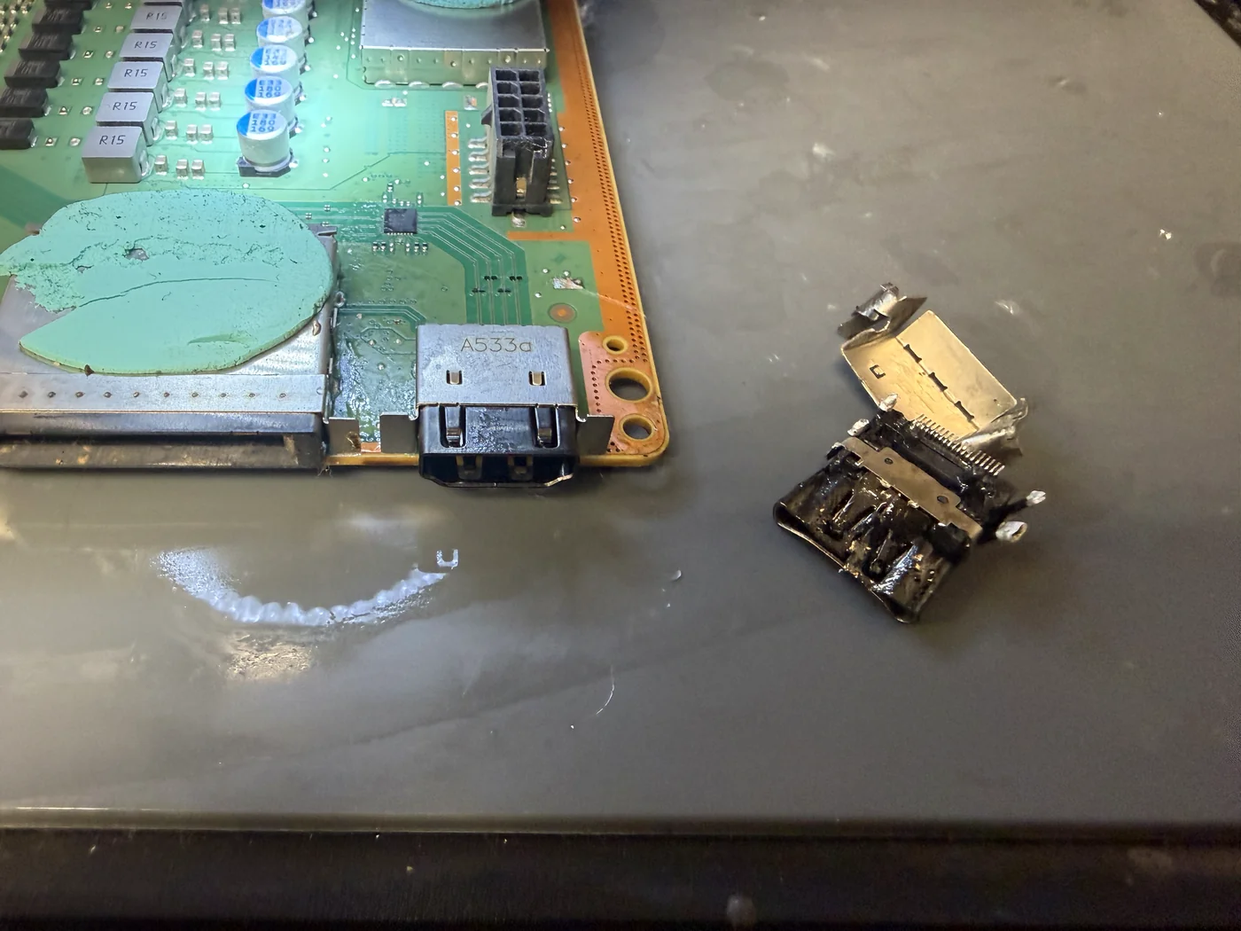 New HDMI port soldered on the Xbox Series X board beside the removed old port